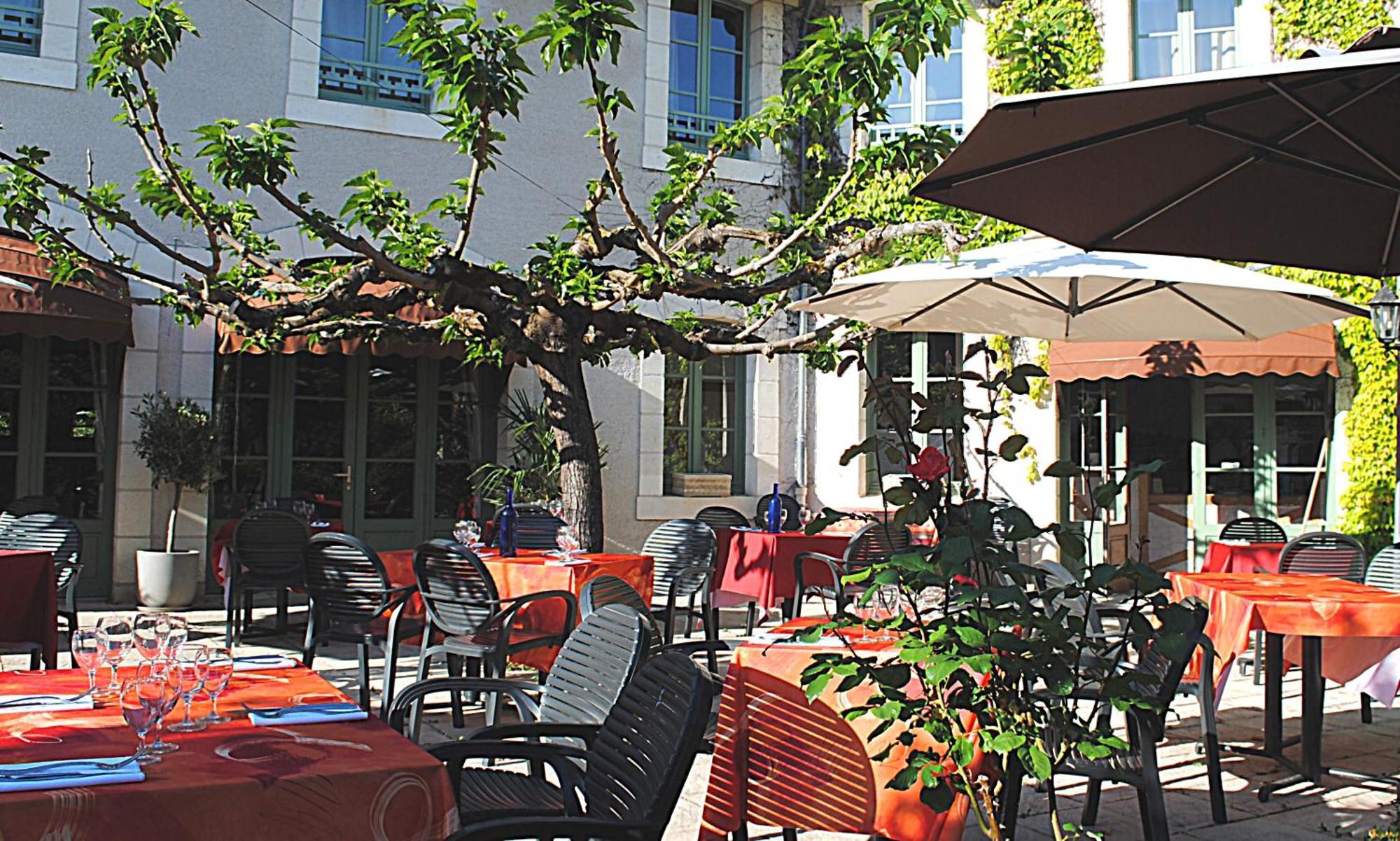 Logis Hostellerie Du Perigord Vert Brantome Luaran gambar