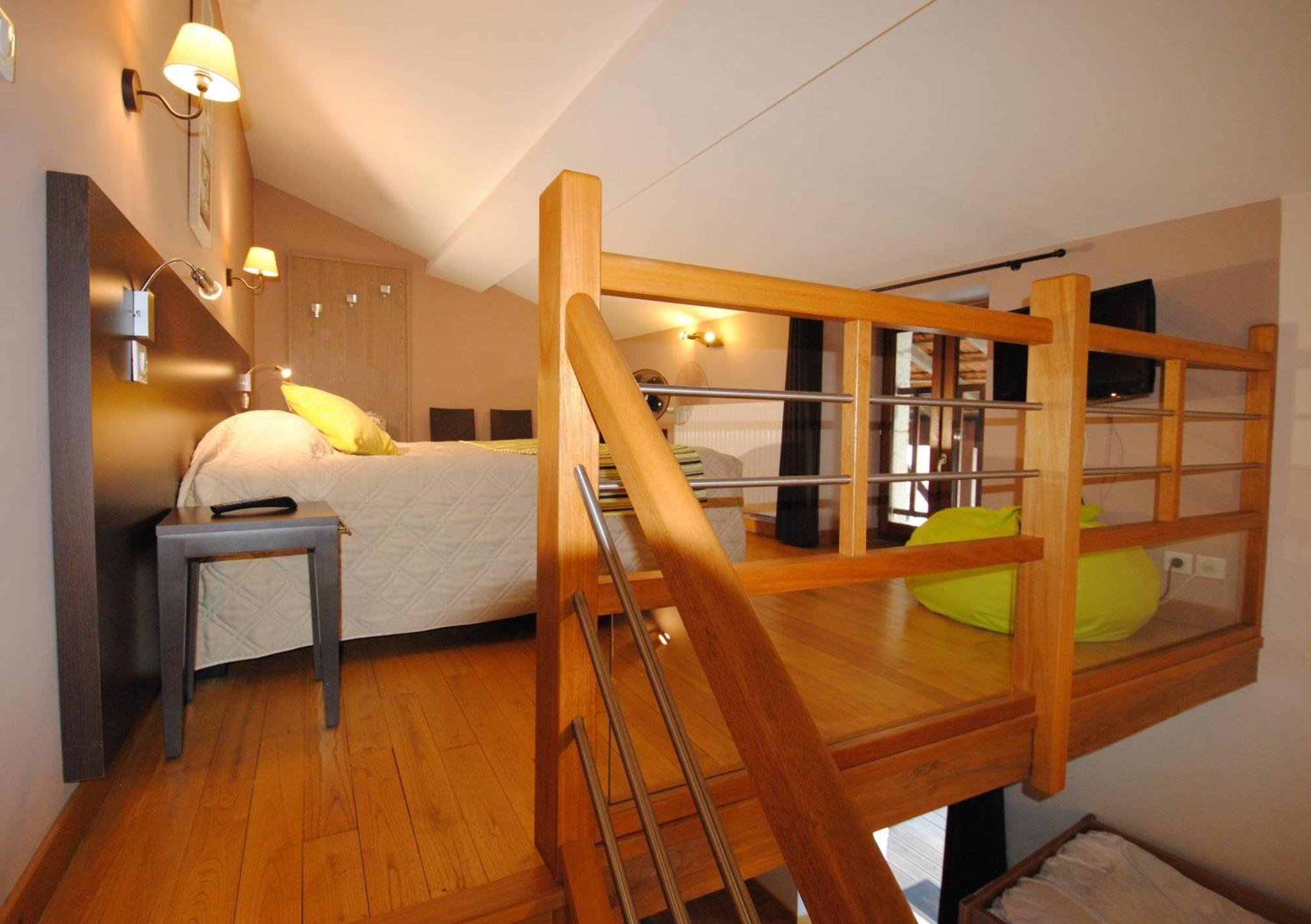 Logis Hostellerie Du Perigord Vert Brantome Luaran gambar
