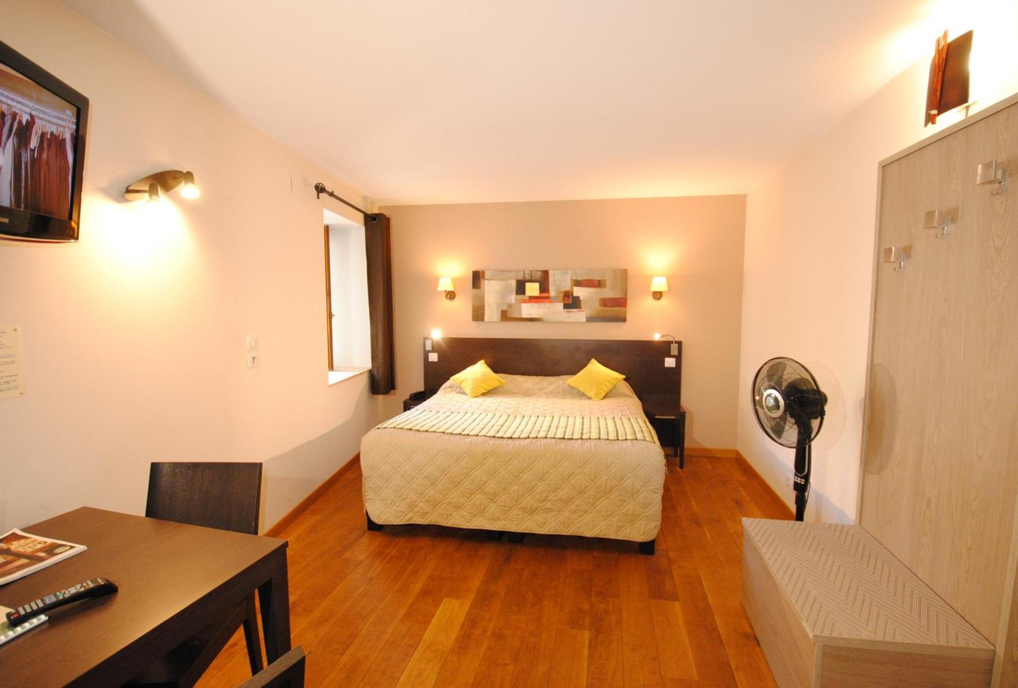 Logis Hostellerie Du Perigord Vert Brantome Luaran gambar