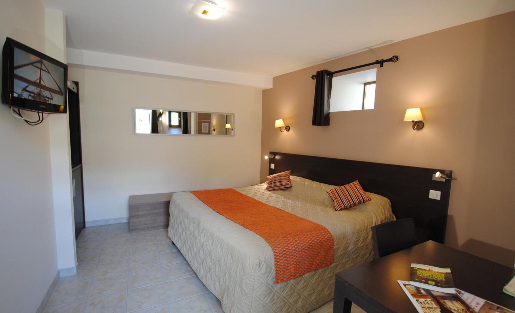 Logis Hostellerie Du Perigord Vert Brantome Luaran gambar
