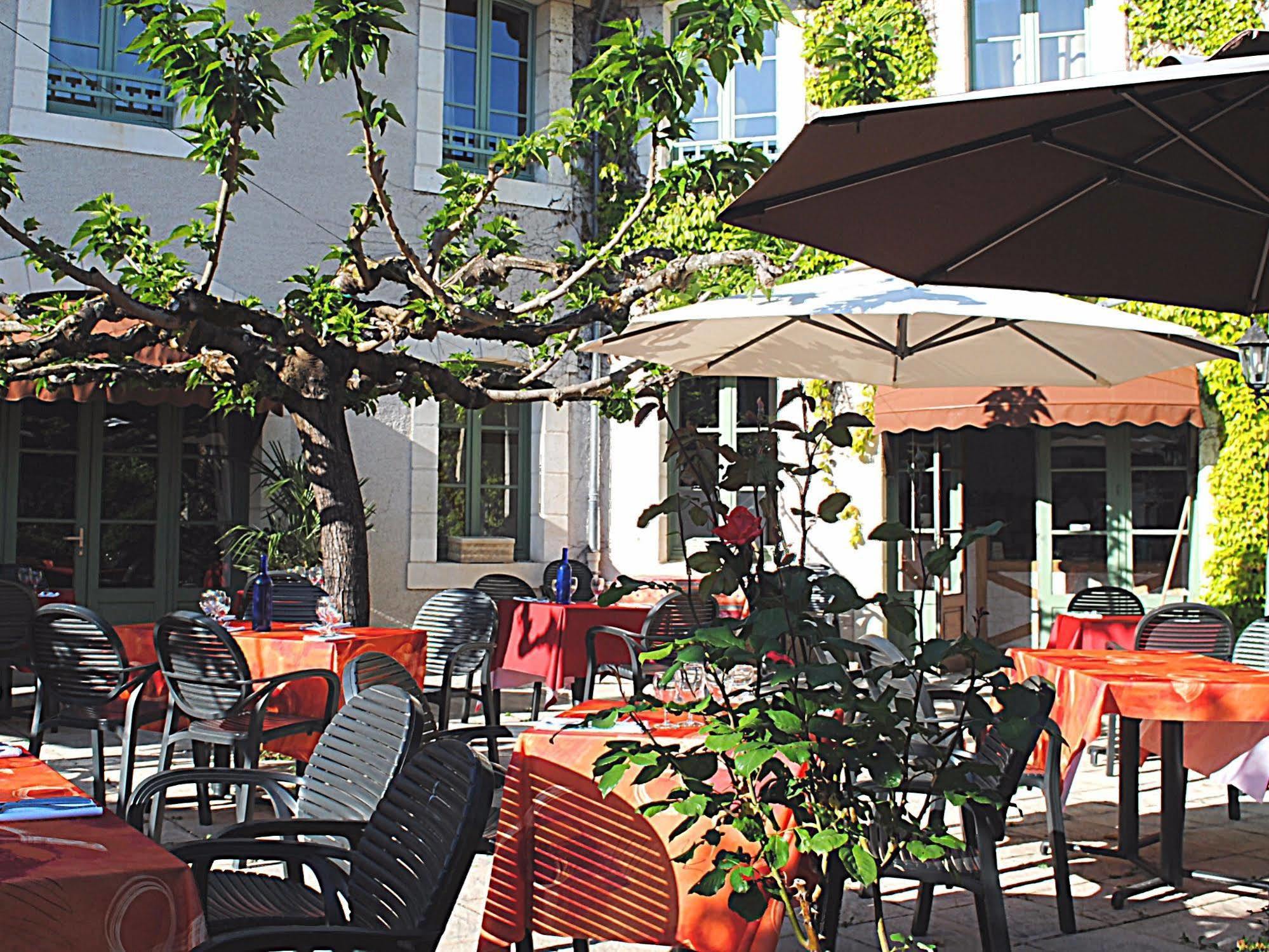 Logis Hostellerie Du Perigord Vert Brantome Luaran gambar